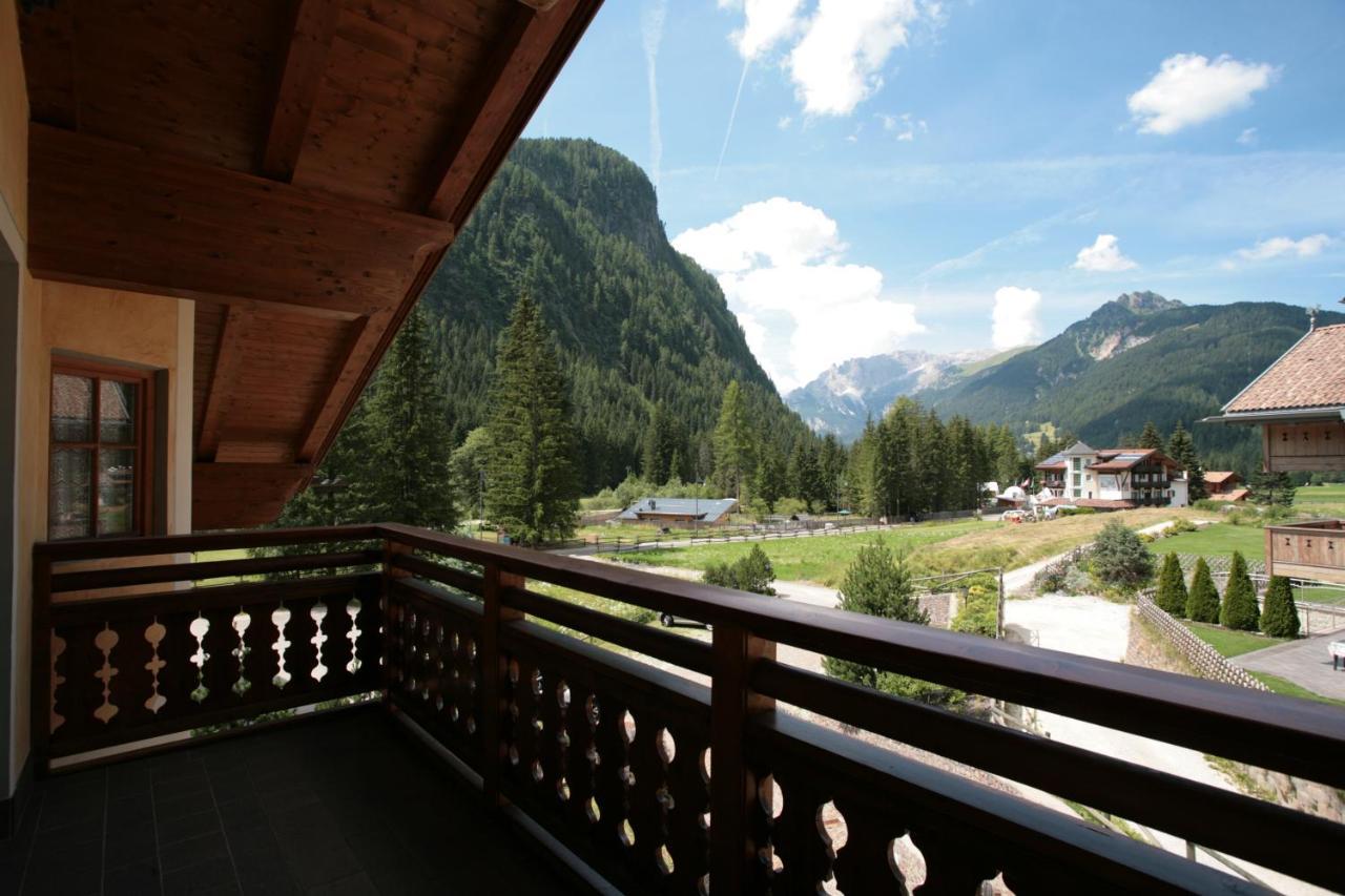 Villetta Ai Pini Deluxe Canazei Exterior foto