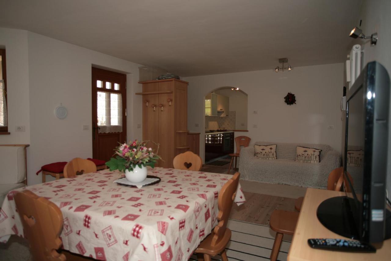 Villetta Ai Pini Deluxe Canazei Exterior foto